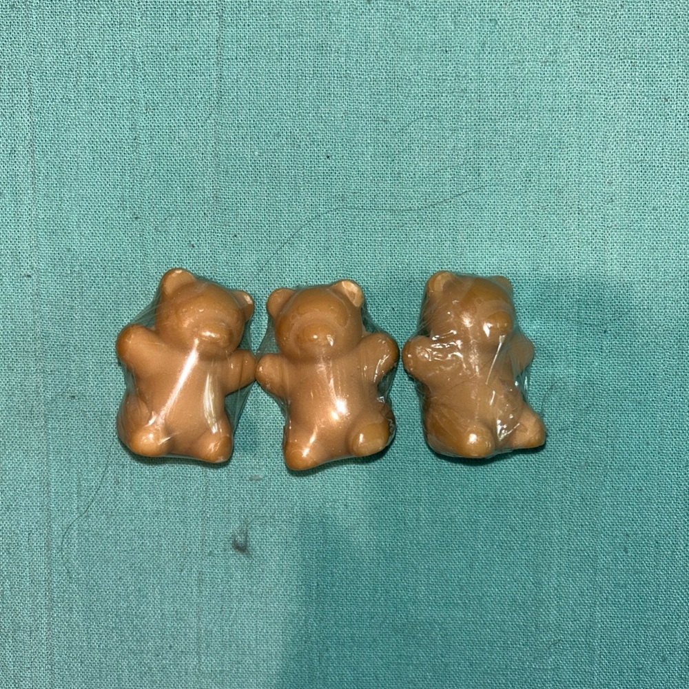 Three Little Bear Soaps From Yellow Stone Souvenir ~1 Inch Tall.